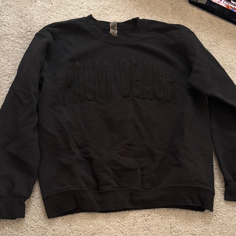 Women’s Small Black Palm Beach Sweatshirt